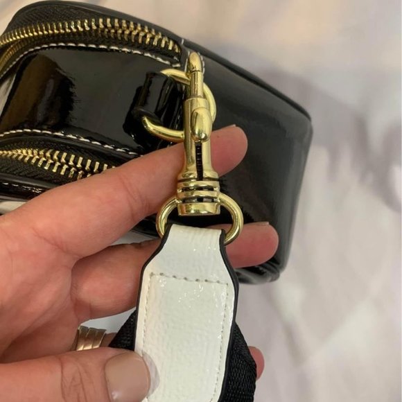 Womans bumble bee preppy patent leather box crossbody bag. Thick strap. - Picture 8 of 9